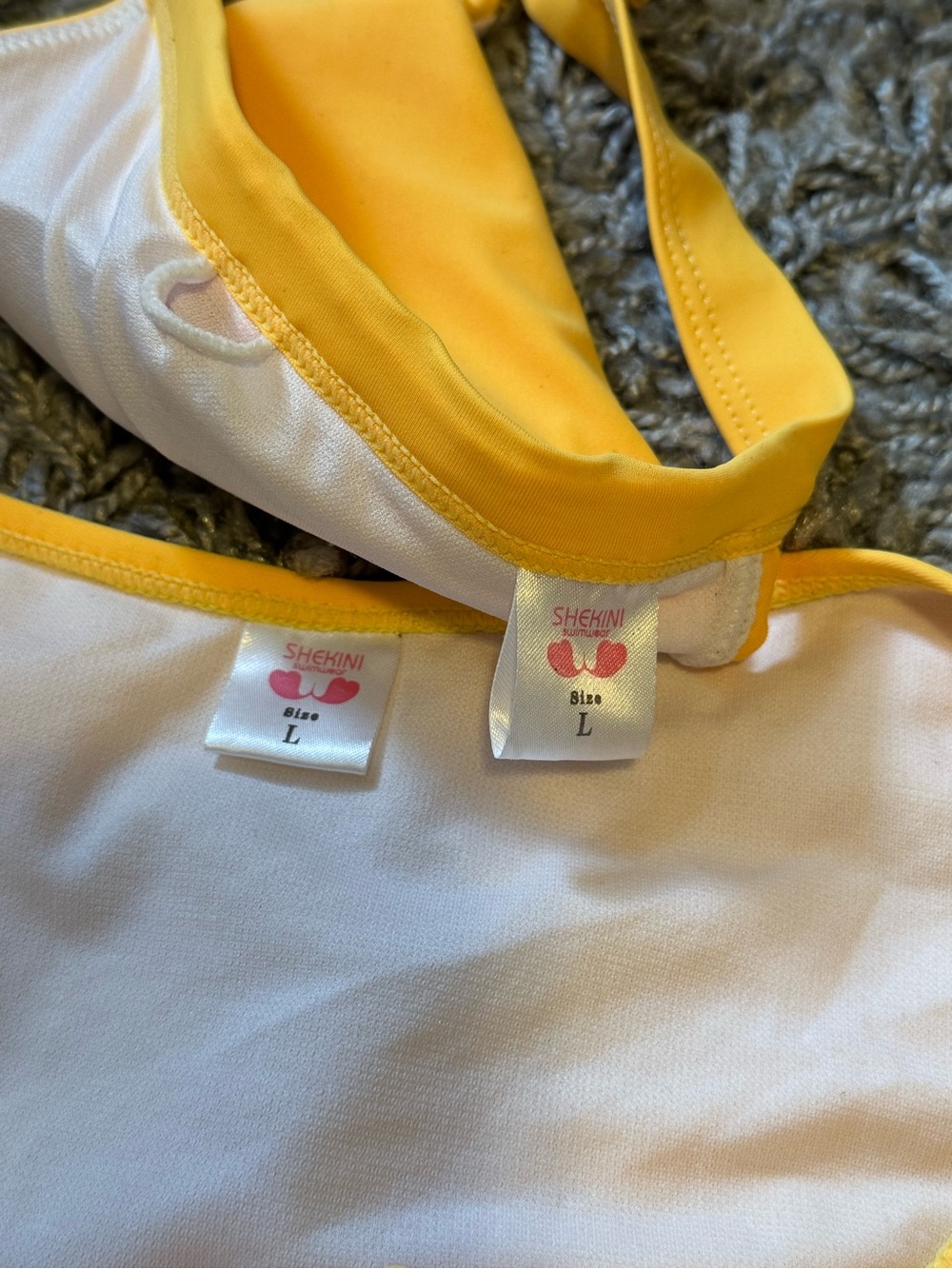 Bikini Set - Picture 2 of 3
